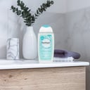 Femfresh Sensitive Wash 250ml thumbnail 8