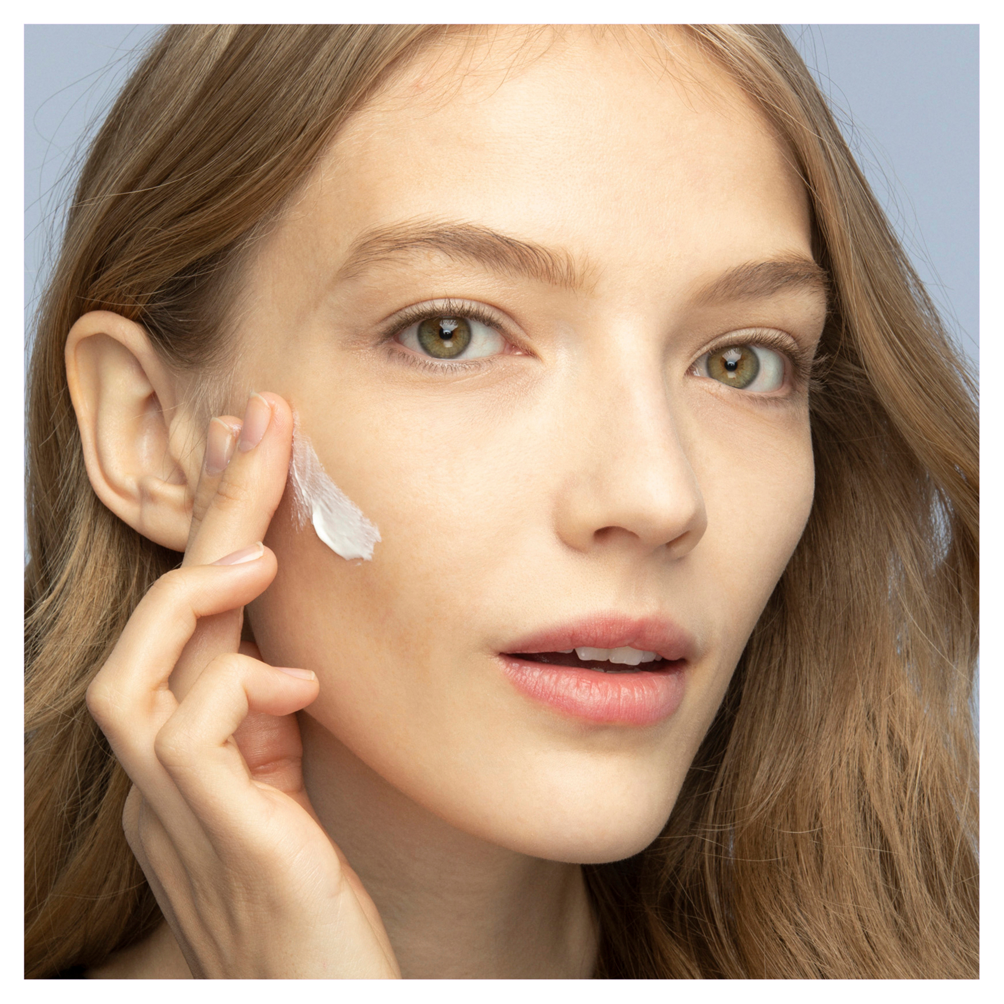 Maybelline Fit Me Primer Dewy + Smooth C 1 each - Image 3