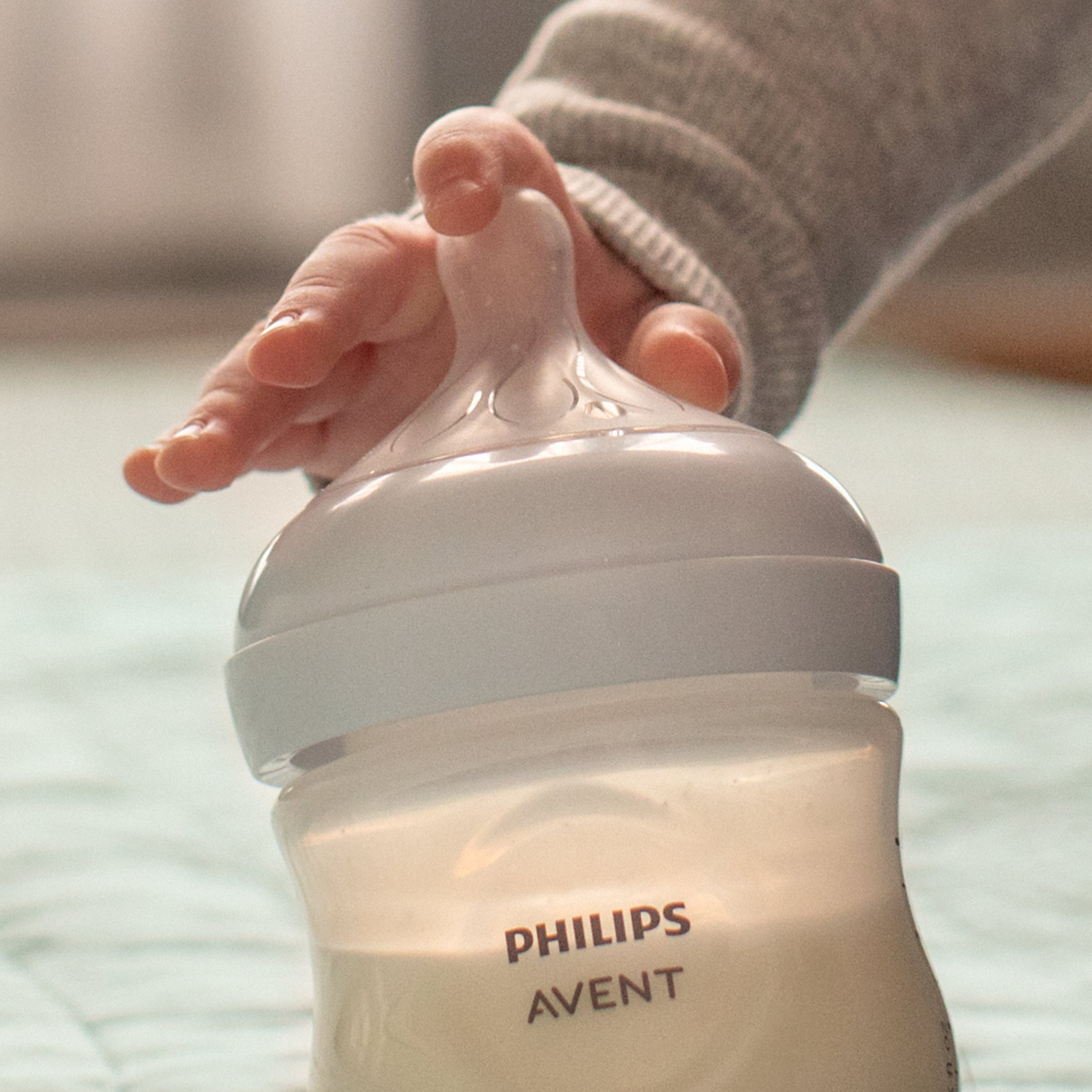 Avent Natural Response Baby Bottles 125ml - 2 packs - Image 11