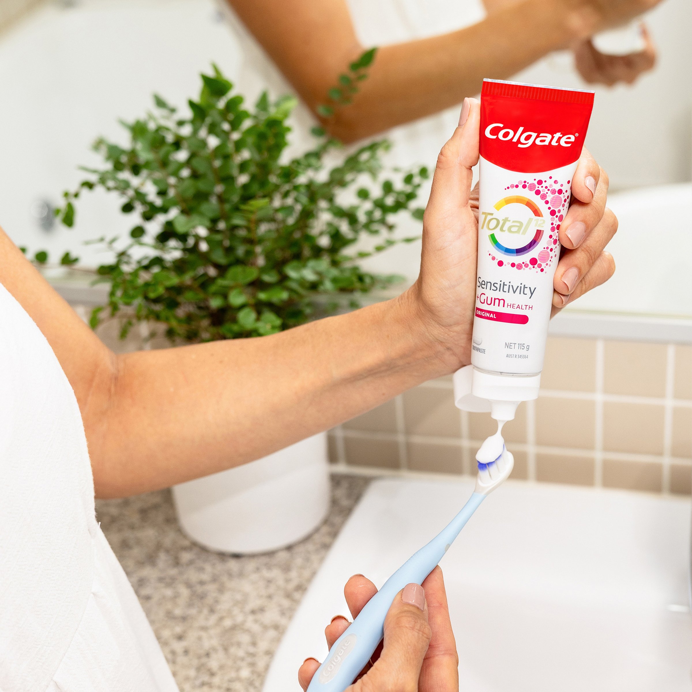 Colgate Toothpaste Total Sens & Gum Orginal 115g - Image 6