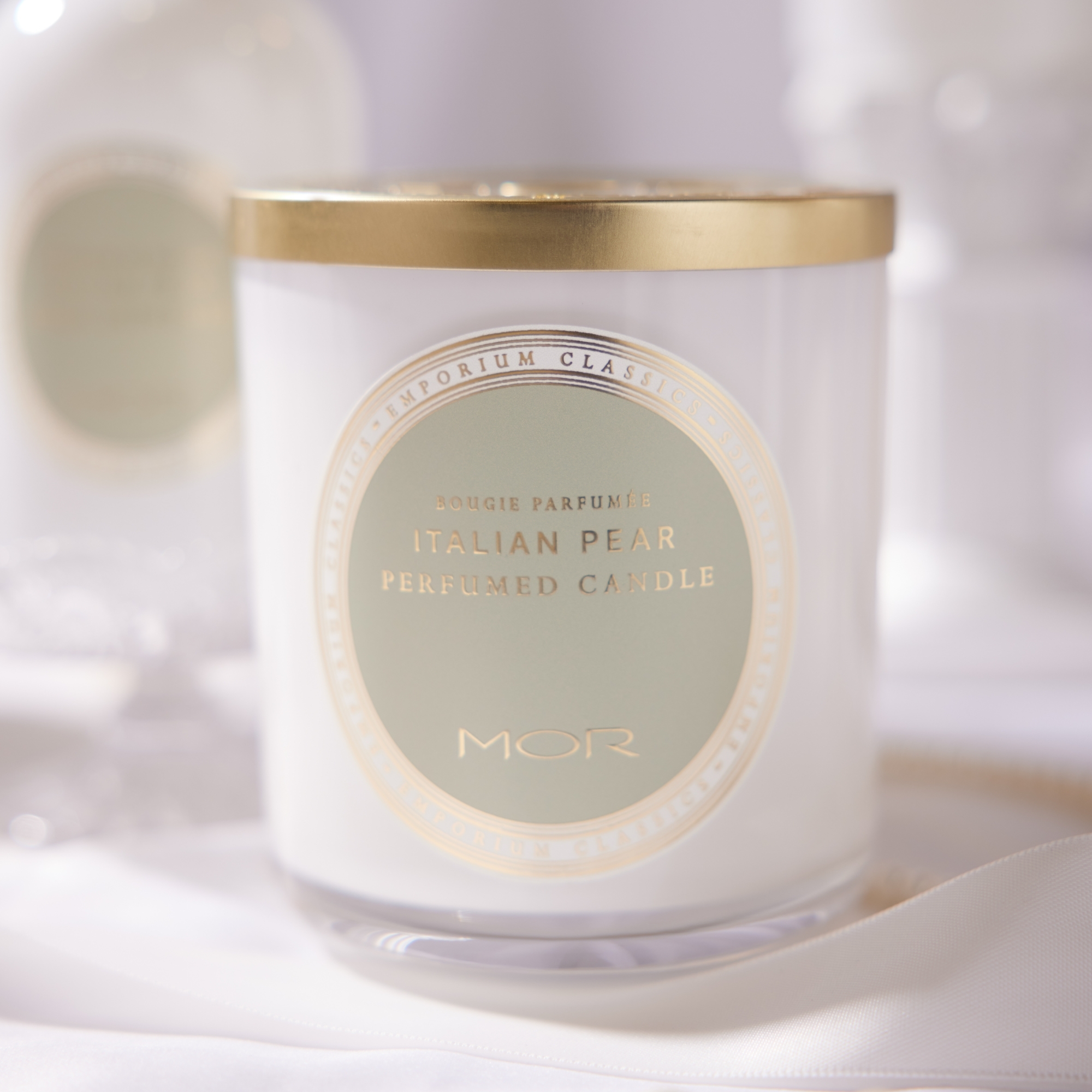 MOR Emporium Classics Italian Pear Perfumed Candle 380g - Image 2