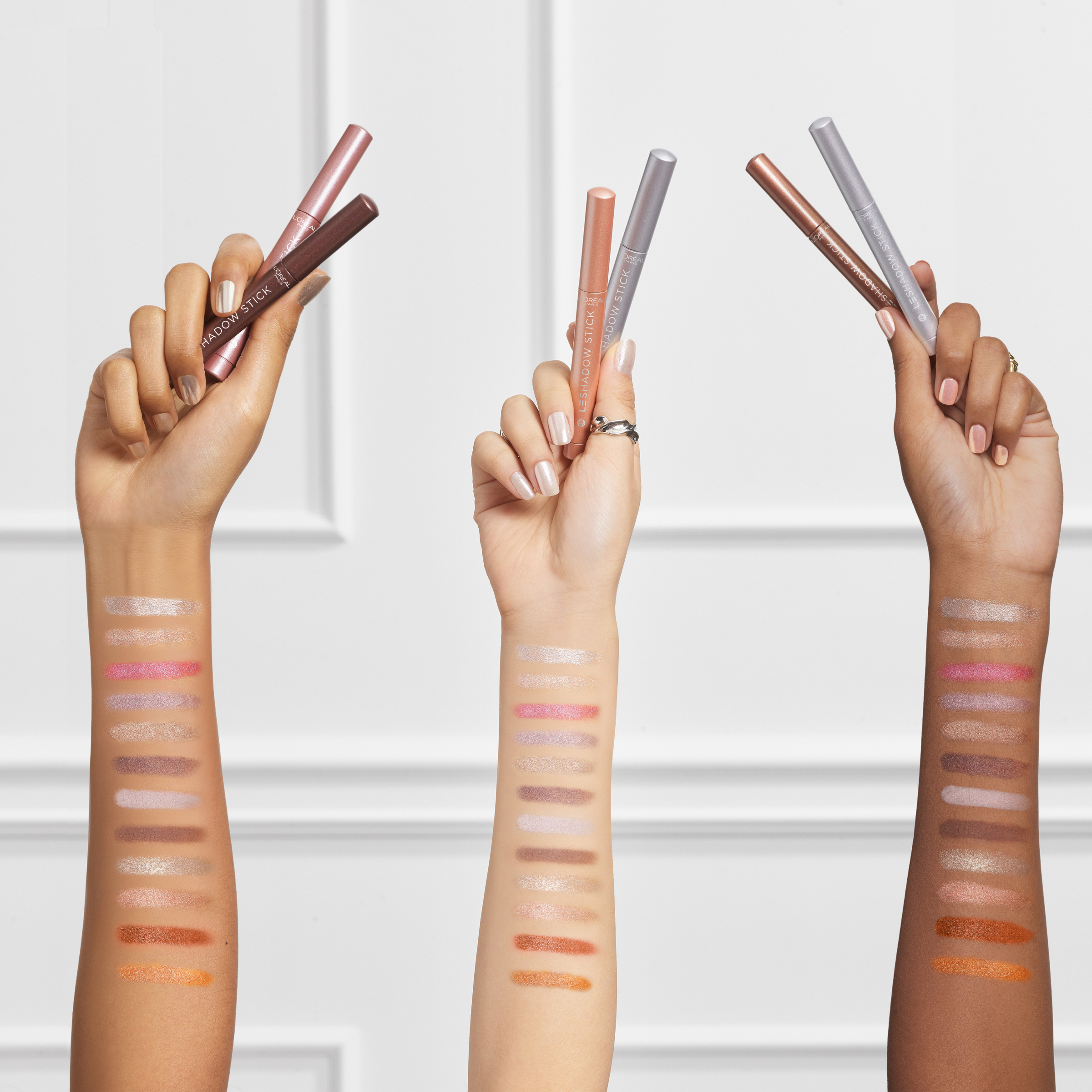 L'Oreal Paris Paradise Le Shadow Stick 105 Mesmerizing Gold 1 each - Image 3