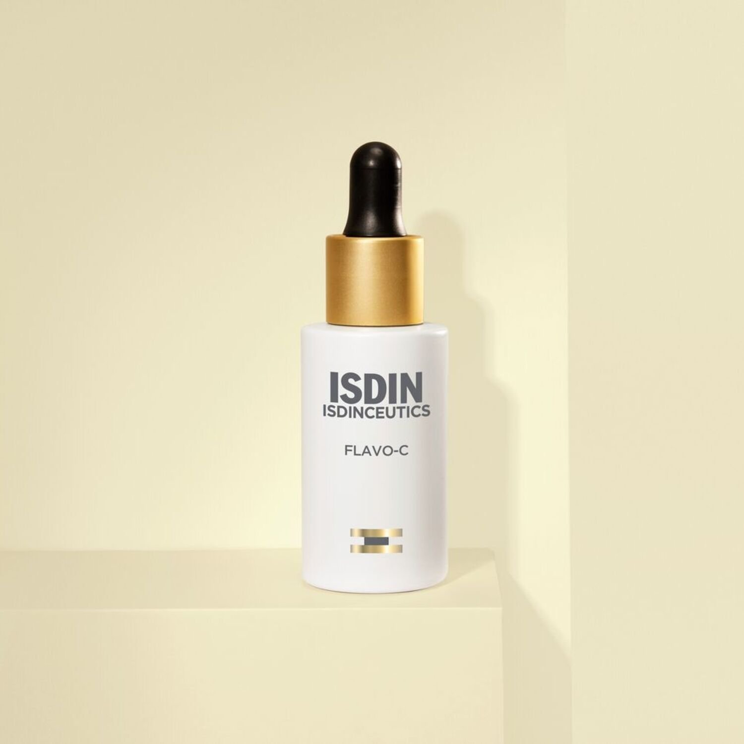 ISDIN Isdinceutics Flavo-C Rejuvenating Serum 30ml - Image 3