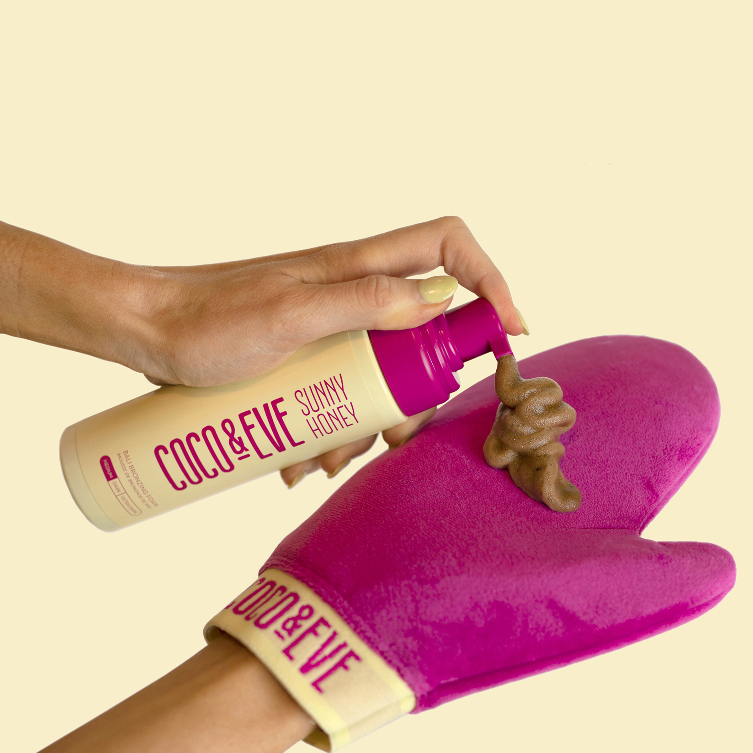 Coco & Eve Sunny Honey Soft Velvet Self Tan Mitt 1 each - Image 2