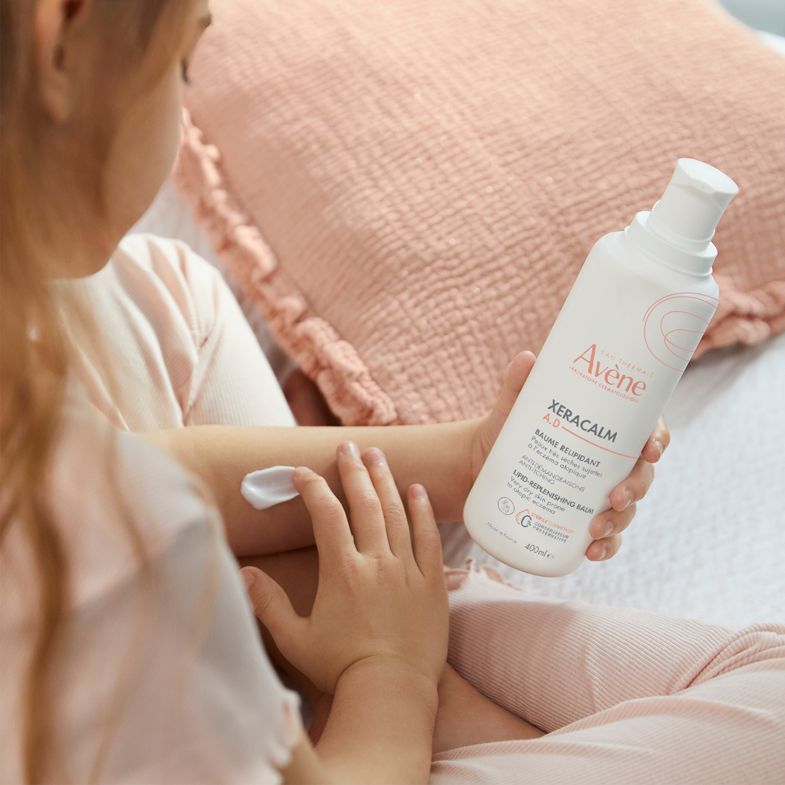 Avene XeraCalm A.D Lipid-Replenishing Balm 400ml - Image 3