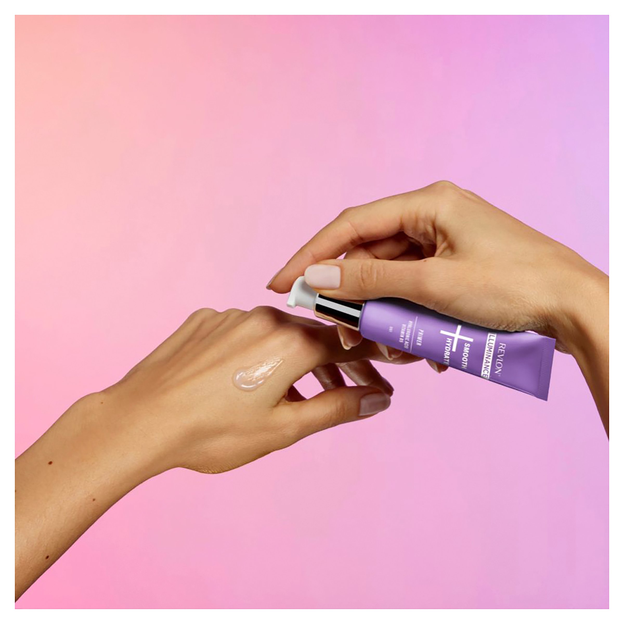 Revlon Illuminance Hydrating + Smoothing Primer 1 each - Image 3