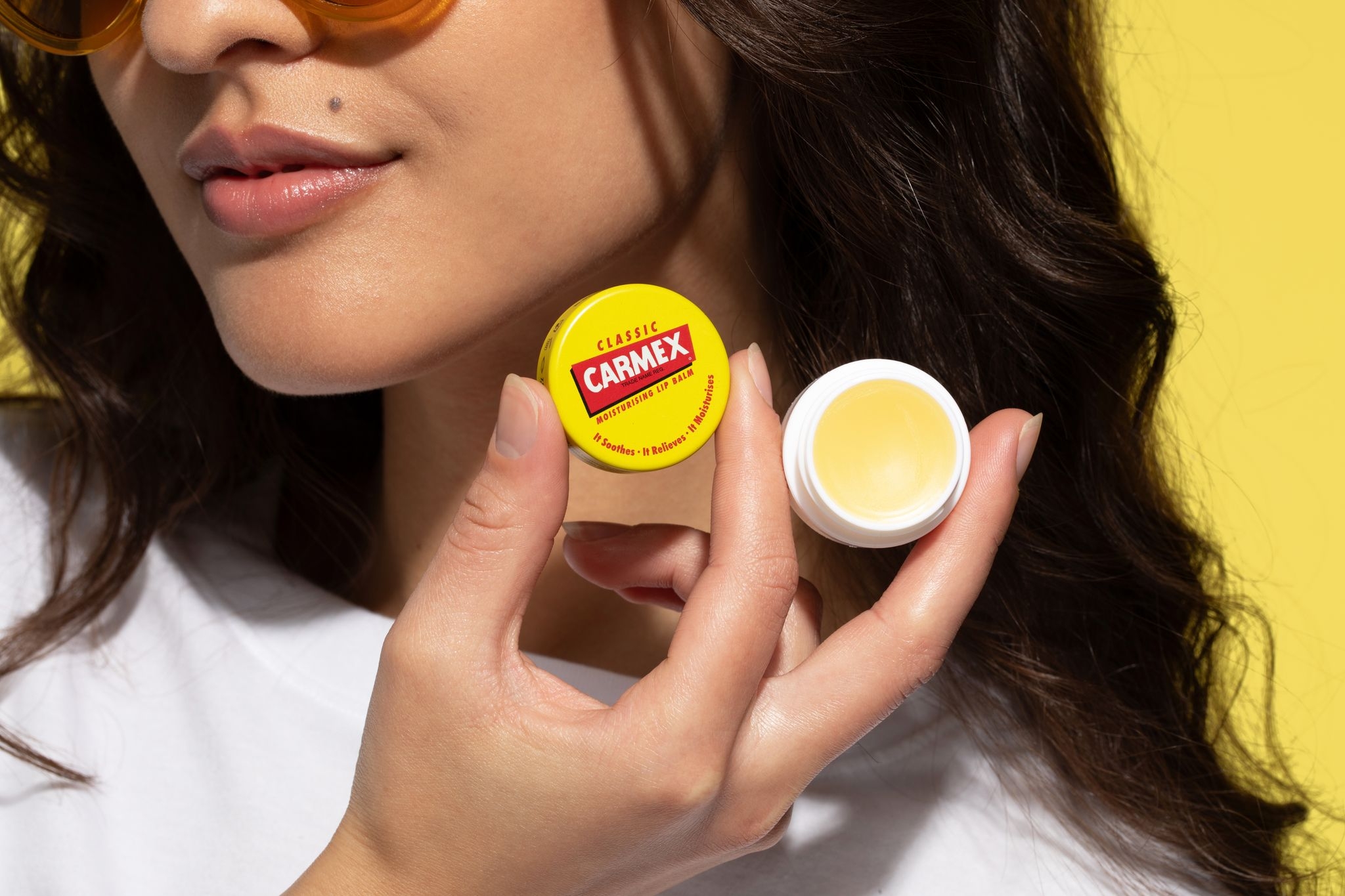 Carmex Moisturising Lip Balm Pot 7.5g - Image 5
